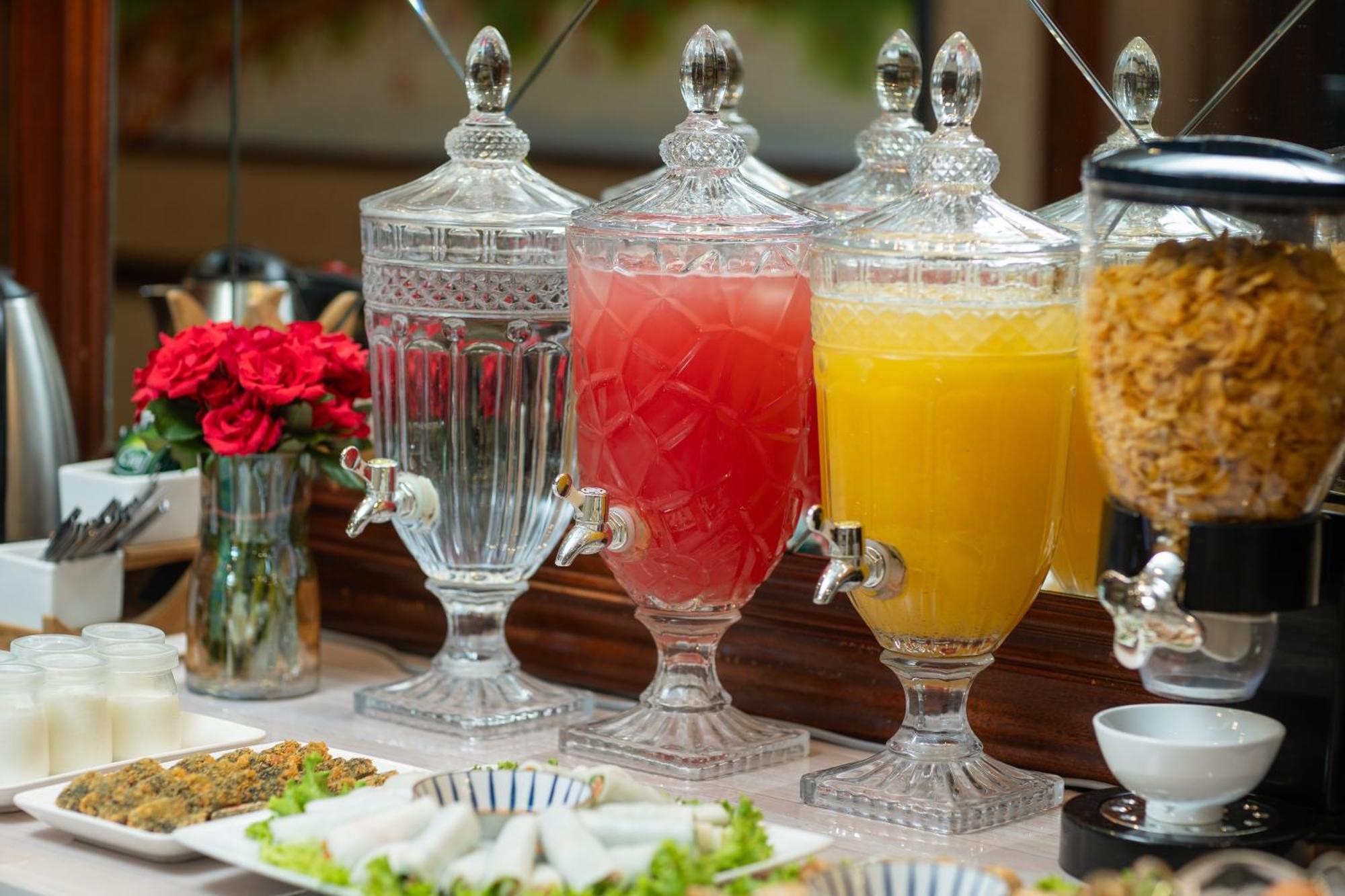 The West Hotel & Spa Ханой Екстериор снимка