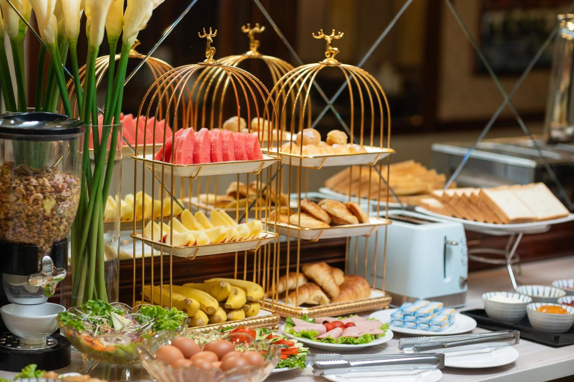 The West Hotel & Spa Ханой Екстериор снимка