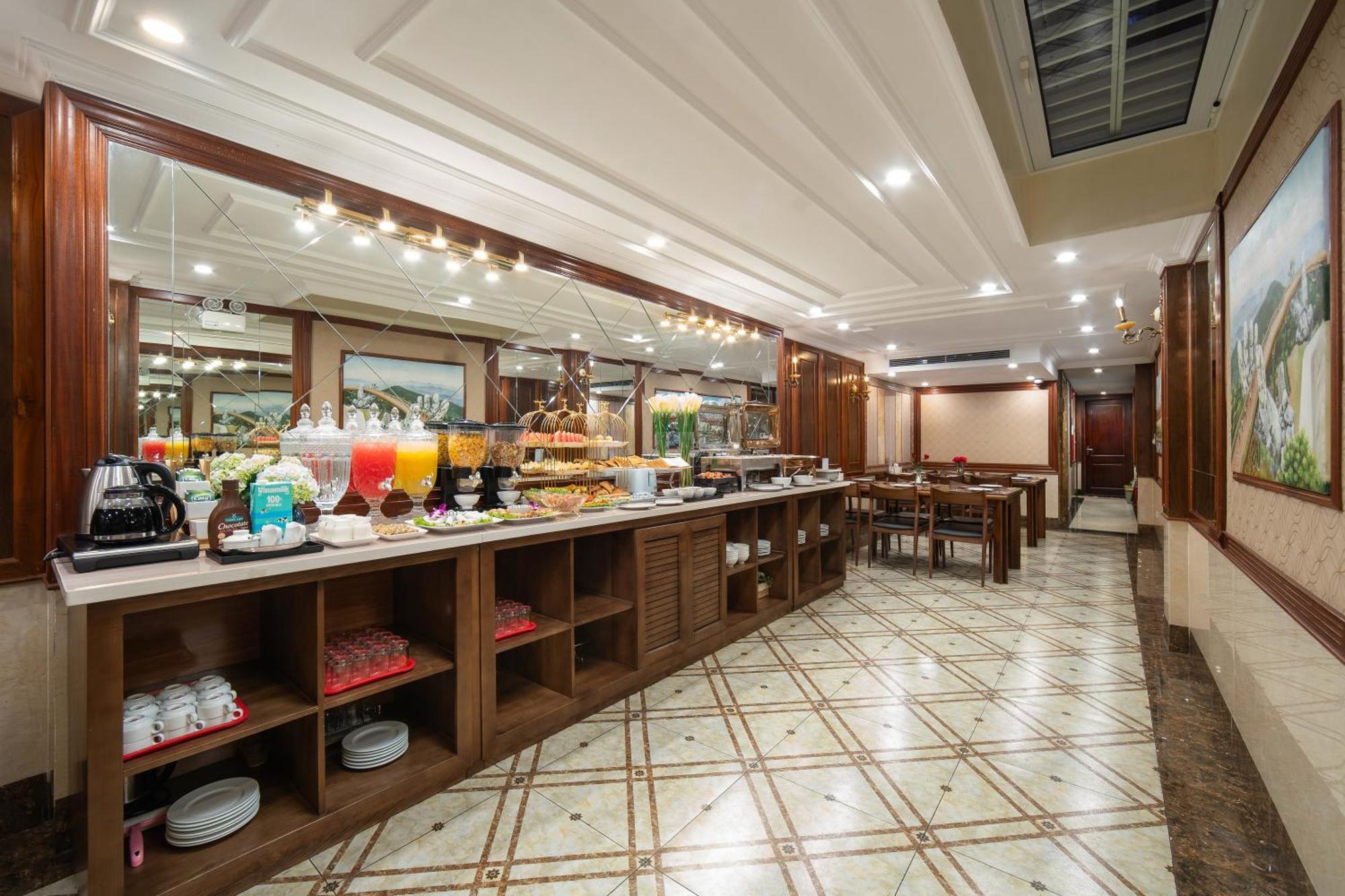 The West Hotel & Spa Ханой Екстериор снимка