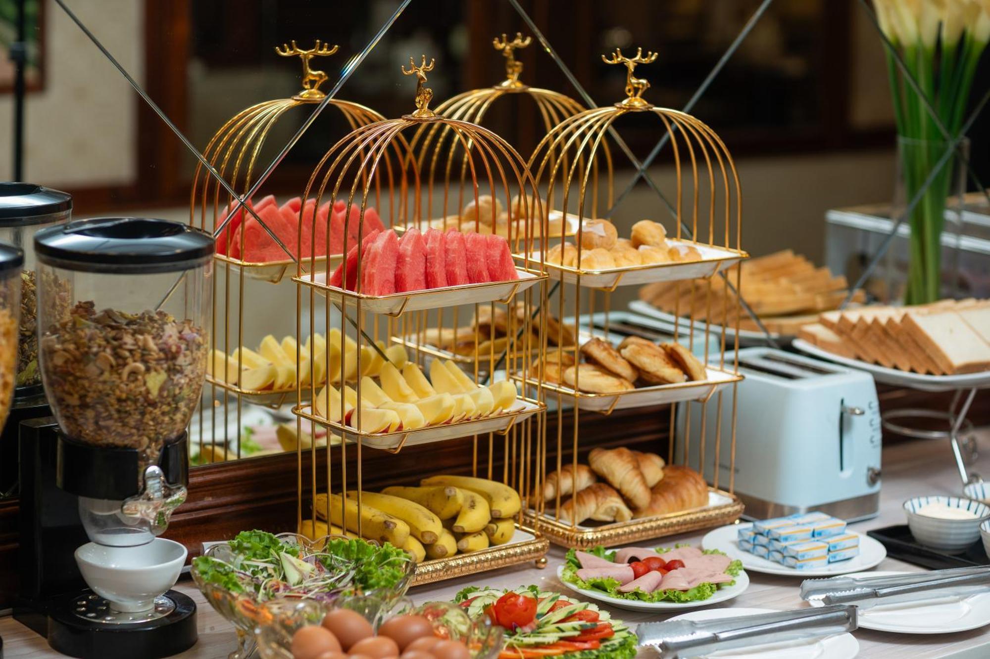The West Hotel & Spa Ханой Екстериор снимка